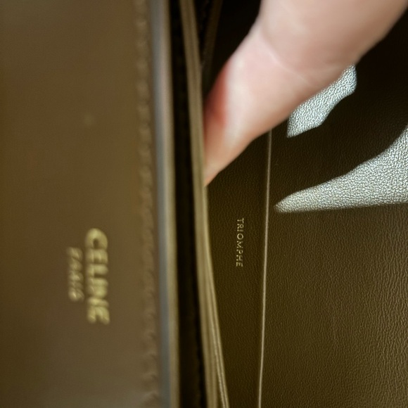 LAST DAY TO BUY! Celine medium triomphe bag - Picture 8 of 13